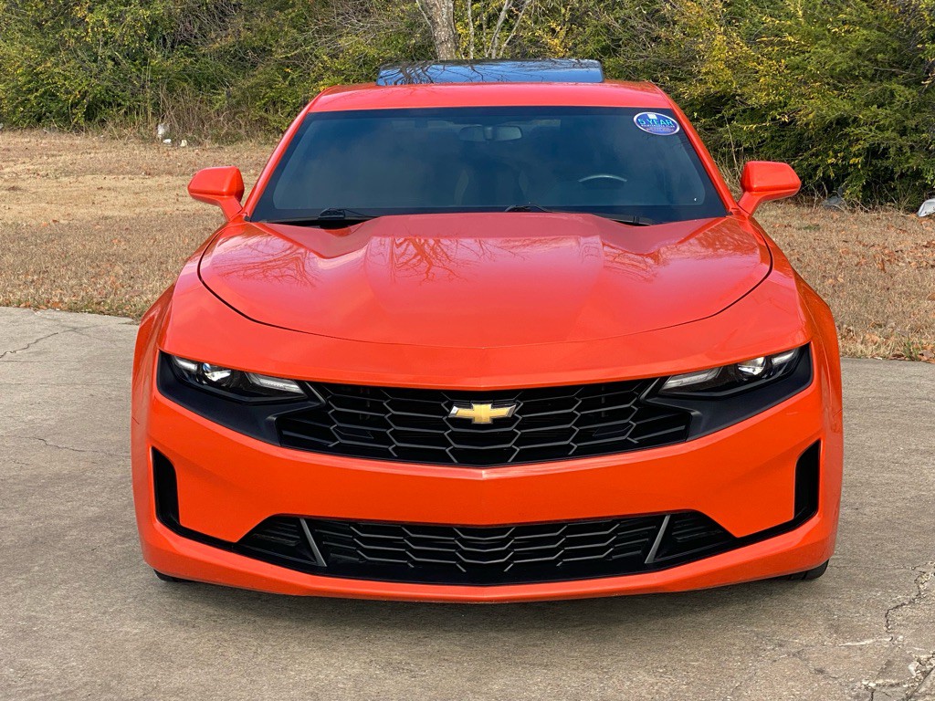 2019 Chevrolet Camaro Image 2