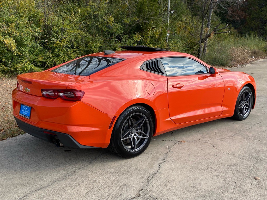 2019 Chevrolet Camaro Image 4