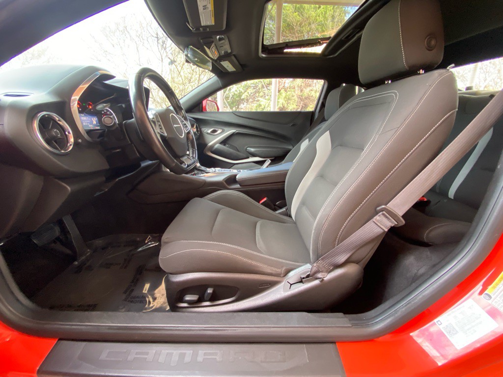 2019 Chevrolet Camaro Image 9