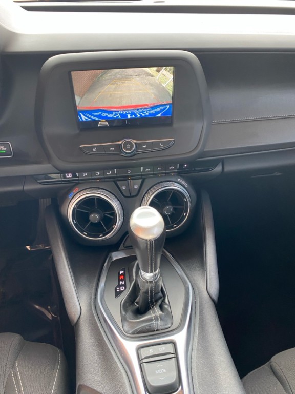 2019 Chevrolet Camaro Image 16