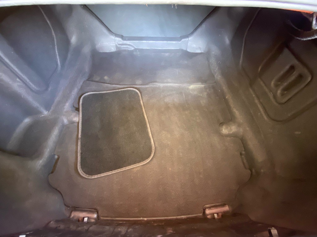 2019 Chevrolet Camaro Image 18