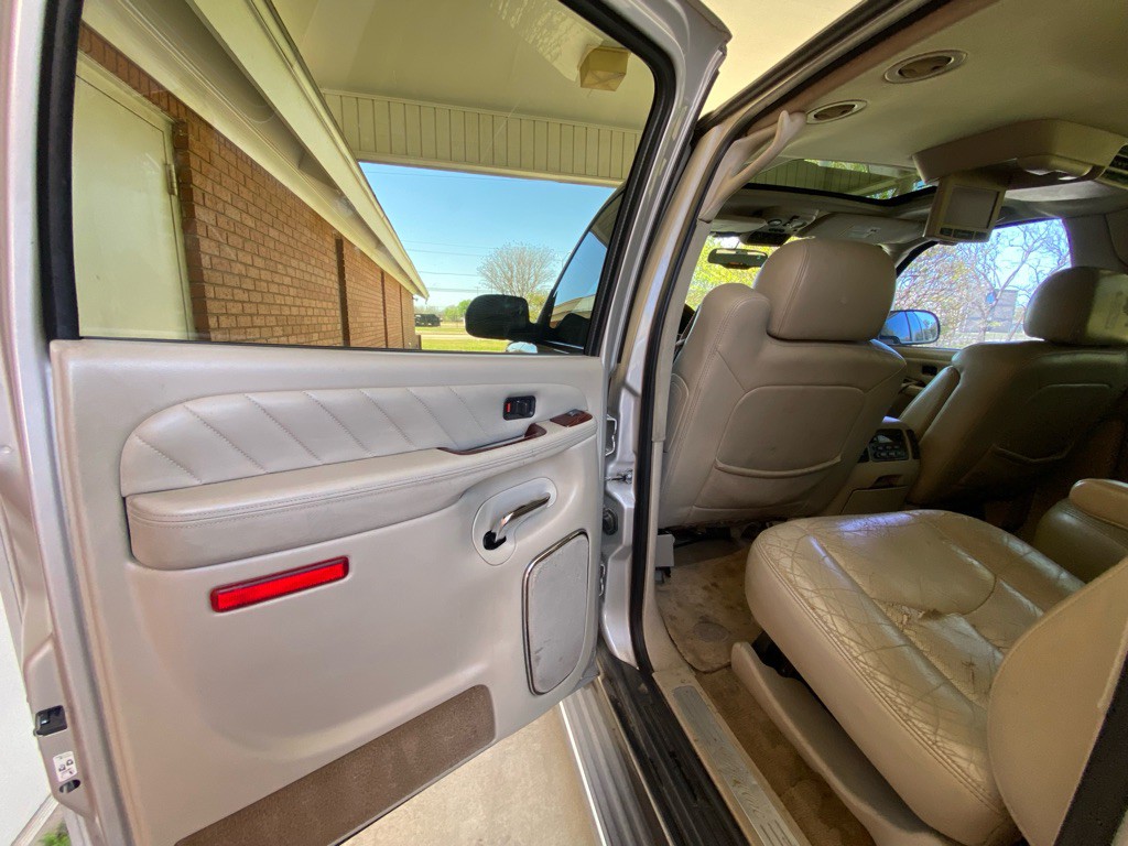 2006 Cadillac Escalade Image 10