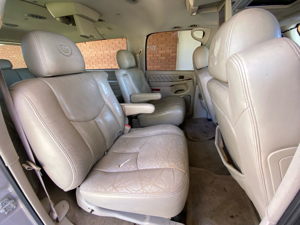 2006 Cadillac Escalade Image 12