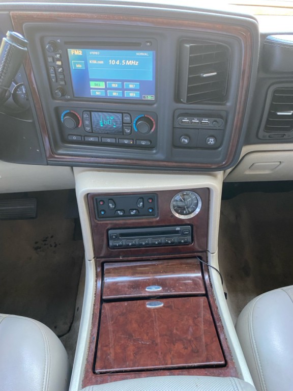 2006 Cadillac Escalade Image 19