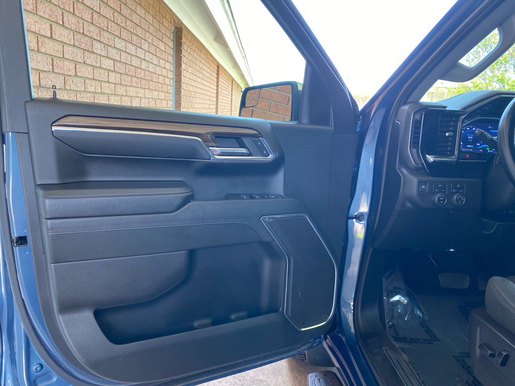 2024 Chevrolet Silverado 1500 Image 8