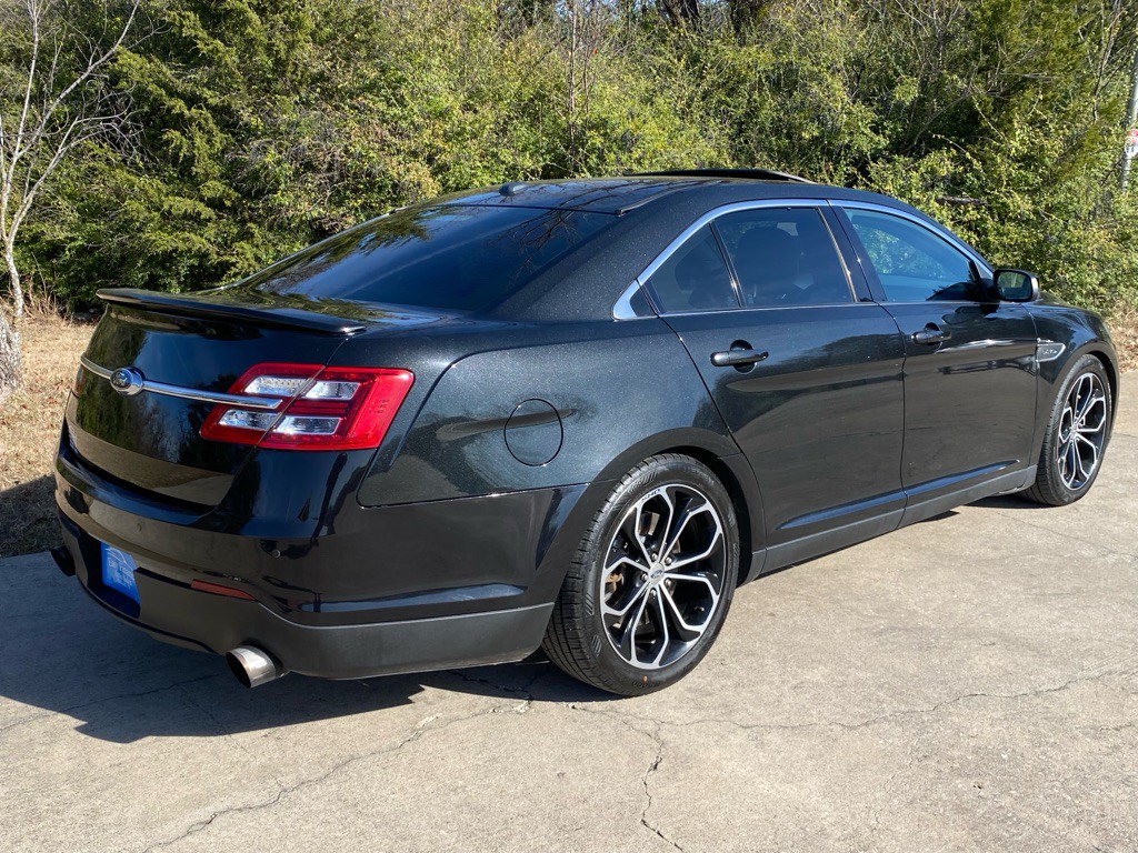 2015 Ford Taurus Image 4