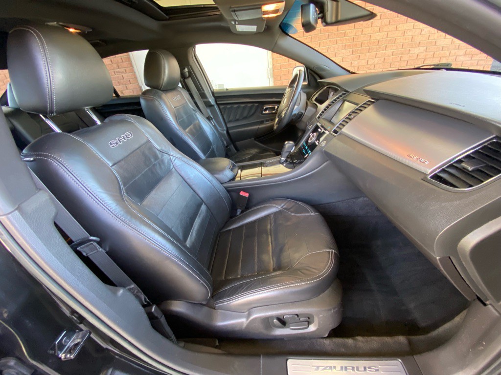 2015 Ford Taurus Image 14