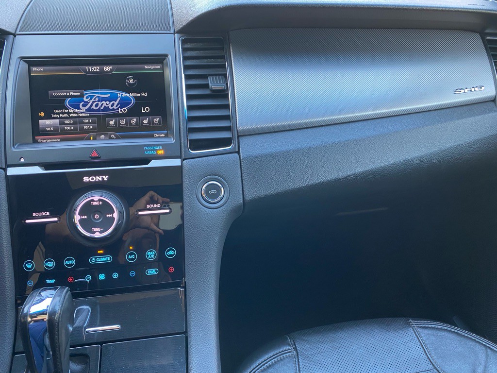 2015 Ford Taurus Image 18