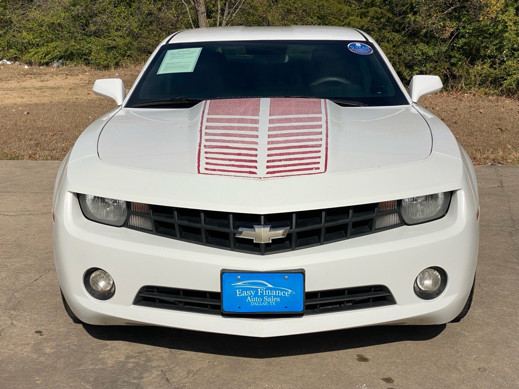 2011 Chevrolet Camaro Image 2