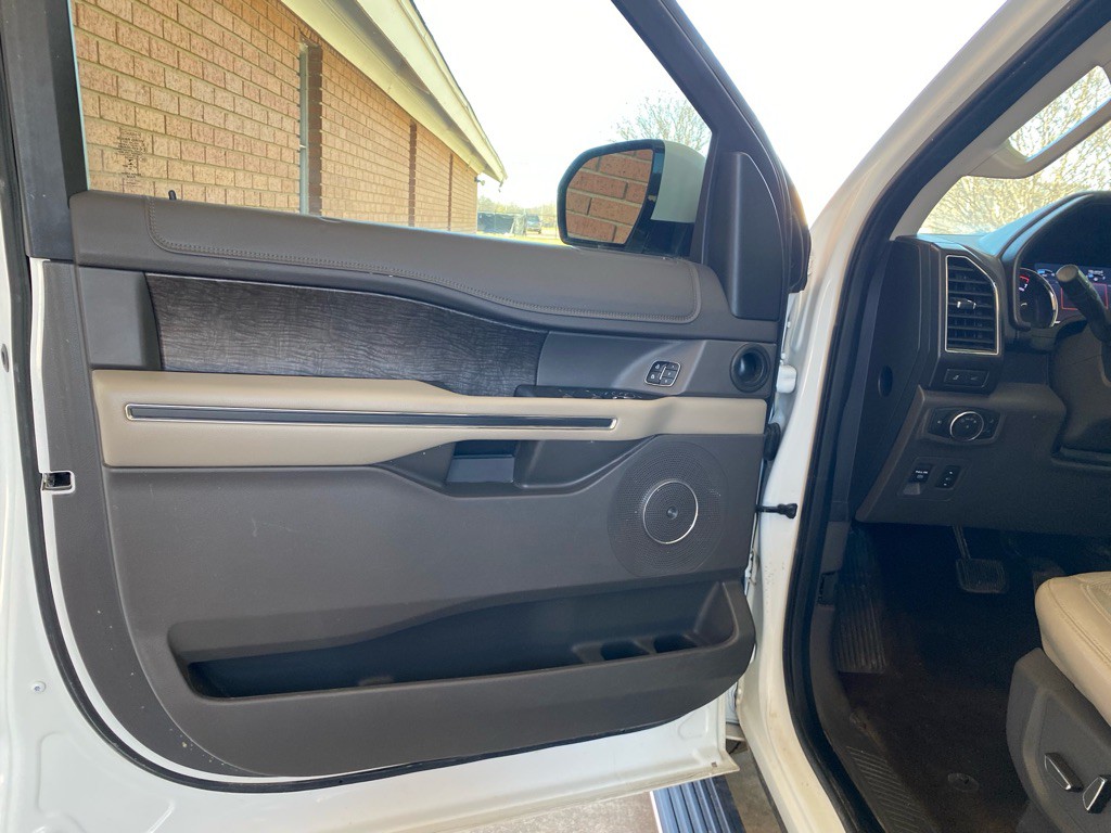 2020 Ford Expedition Image 8