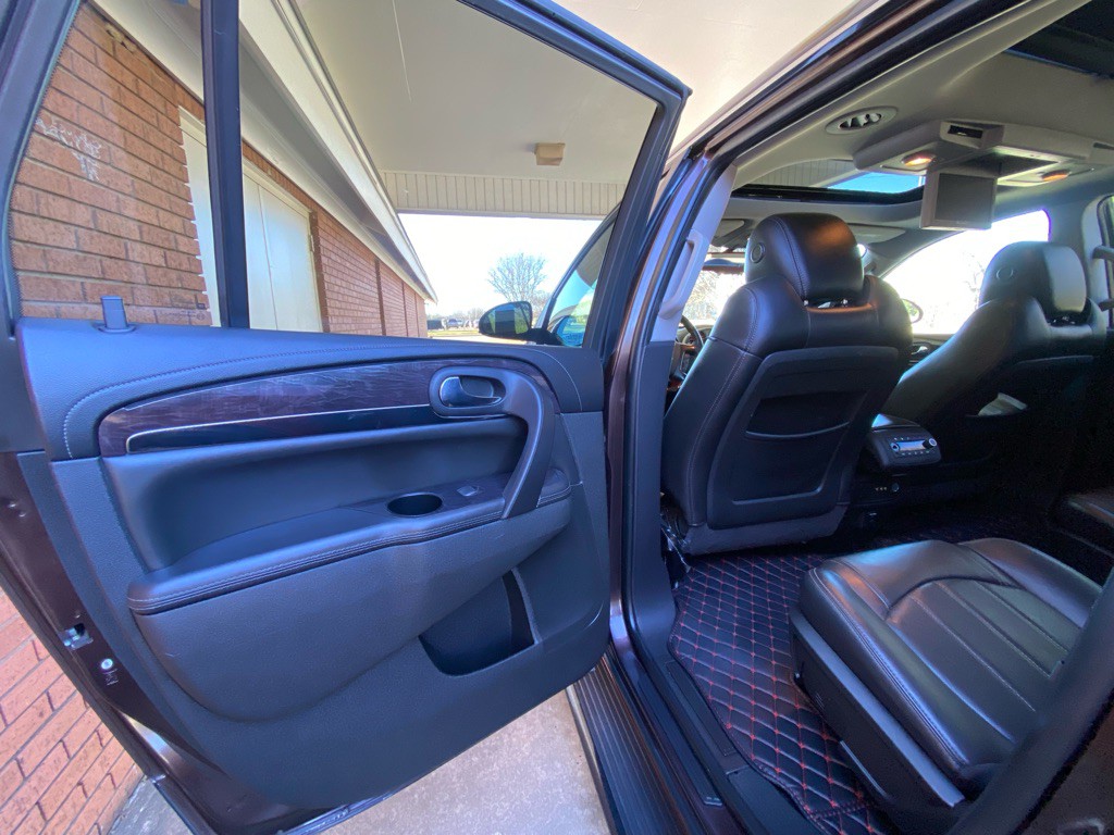 2015 Buick Enclave Image 10