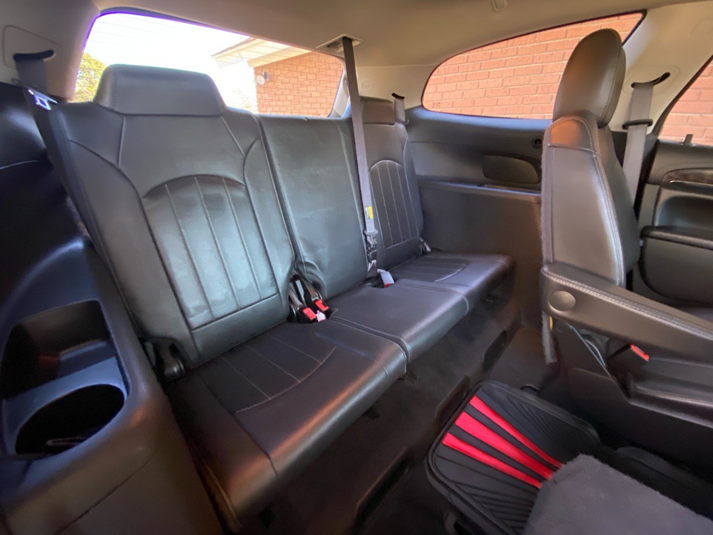 2015 Buick Enclave Image 14