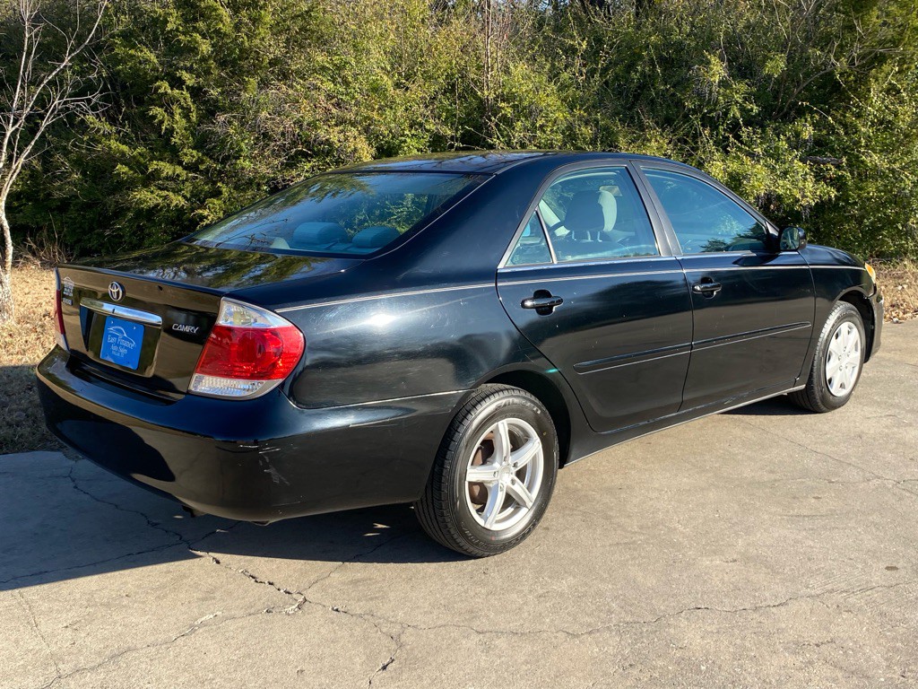 2005 Toyota Camry Image 4