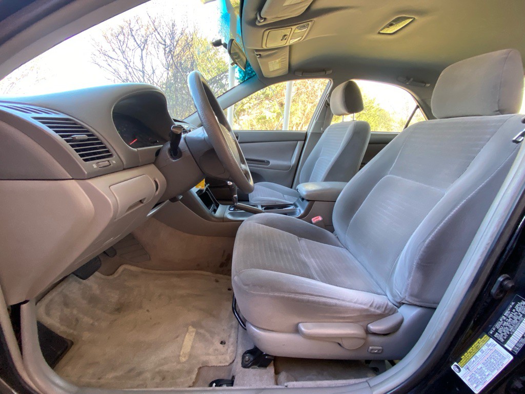 2005 Toyota Camry Image 9