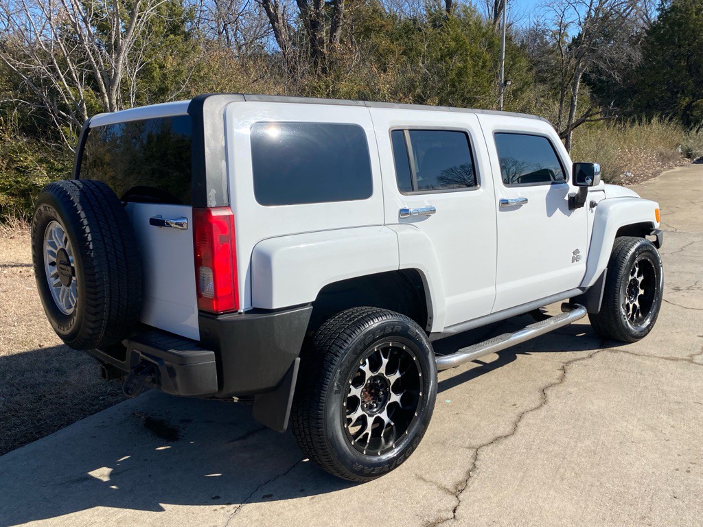 2008 HUMMER H3 Image 4
