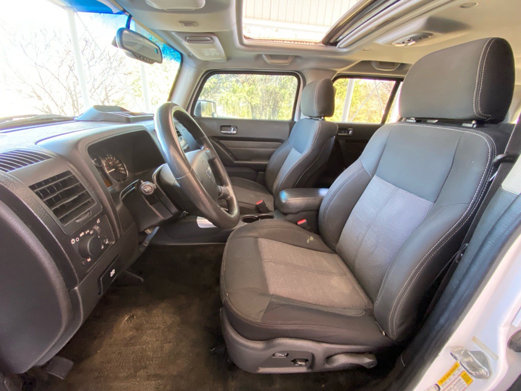 2008 HUMMER H3 Image 9