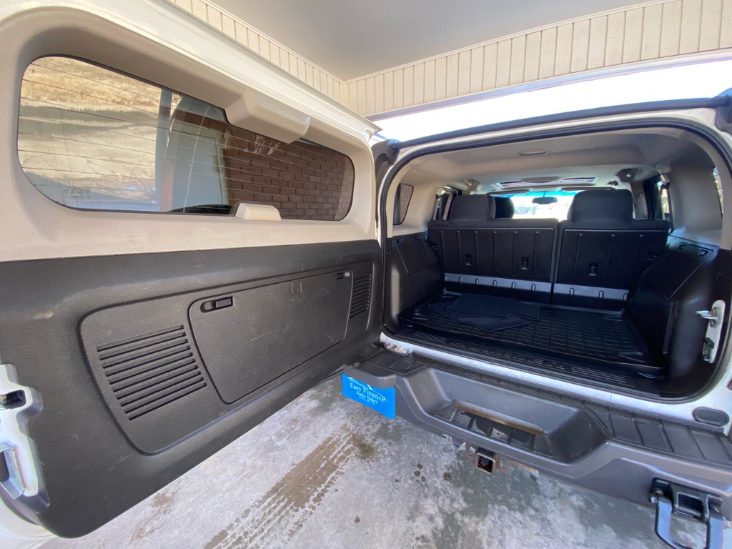 2008 HUMMER H3 Image 17