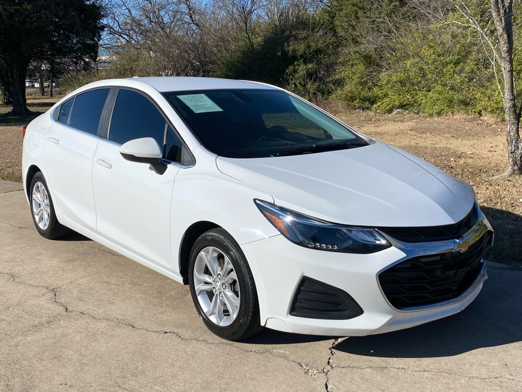 2019 Chevrolet Cruze Image 4