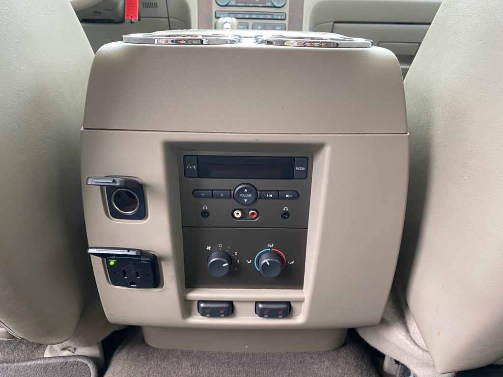 2012 Lincoln Navigator Image 13