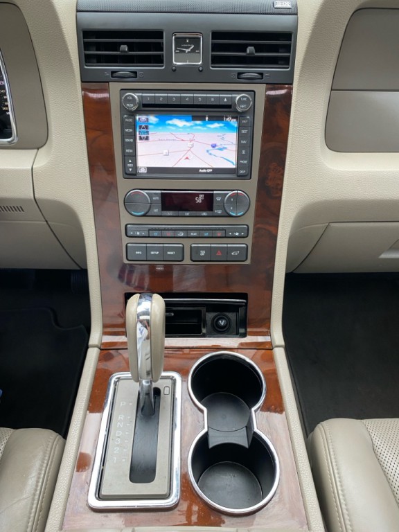2012 Lincoln Navigator Image 21