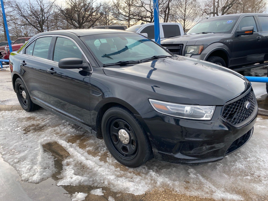 2017 Ford Taurus Image 1