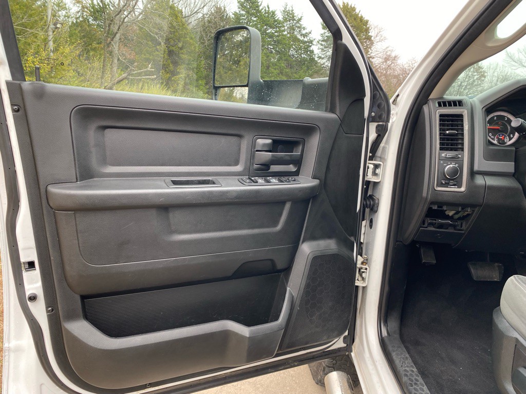 2018 RAM 3500 Image 8