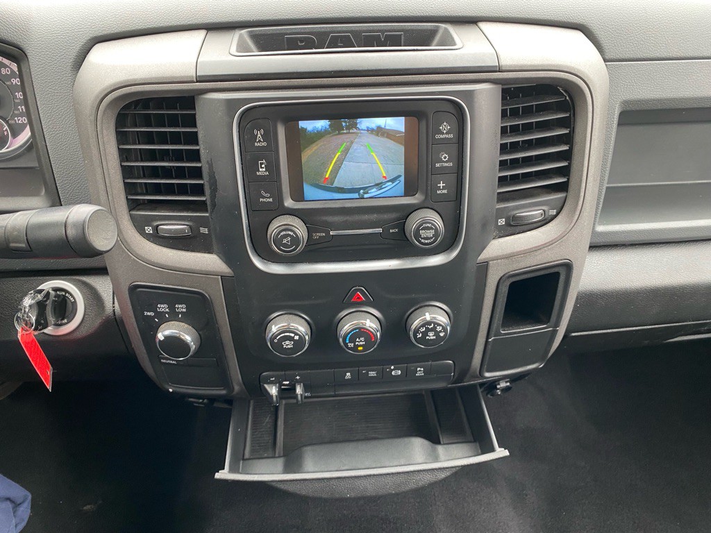 2018 RAM 3500 Image 17