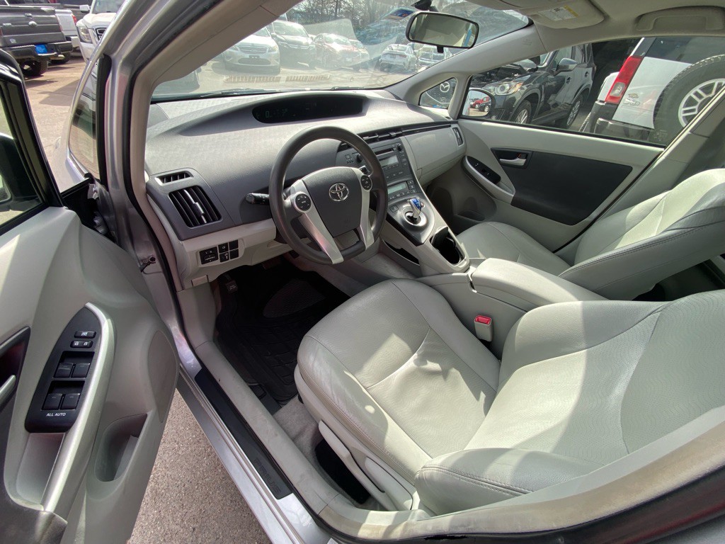 2011 Toyota Prius Image 3