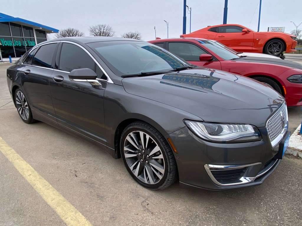2019 Lincoln MKZ Image 1