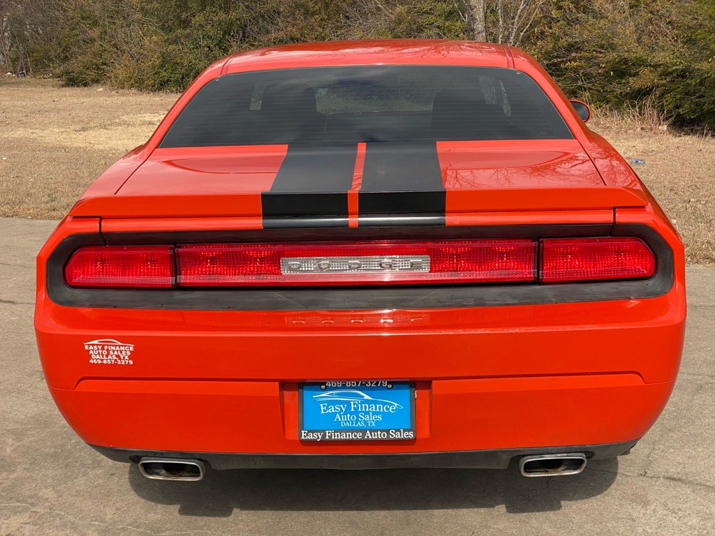 2010 Dodge Challenger Image 5