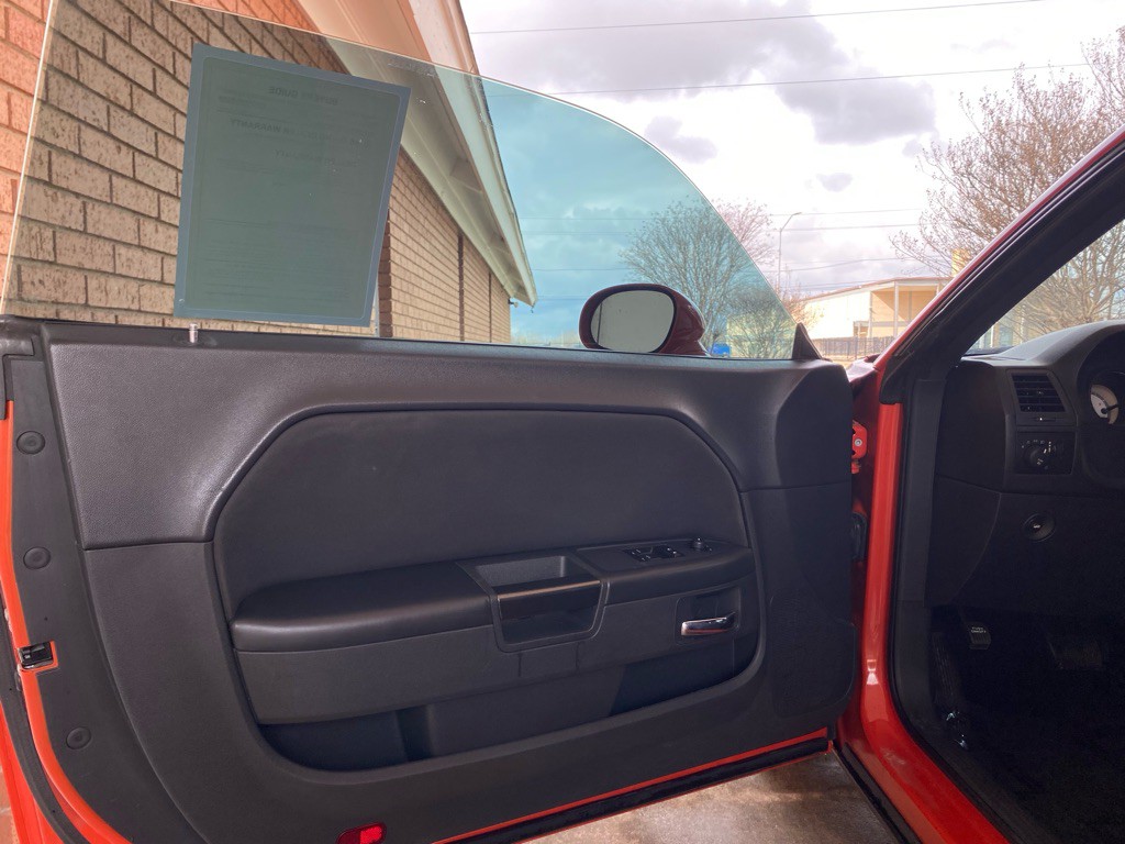 2010 Dodge Challenger Image 8