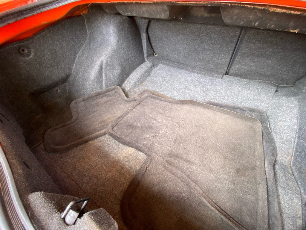 2010 Dodge Challenger Image 17