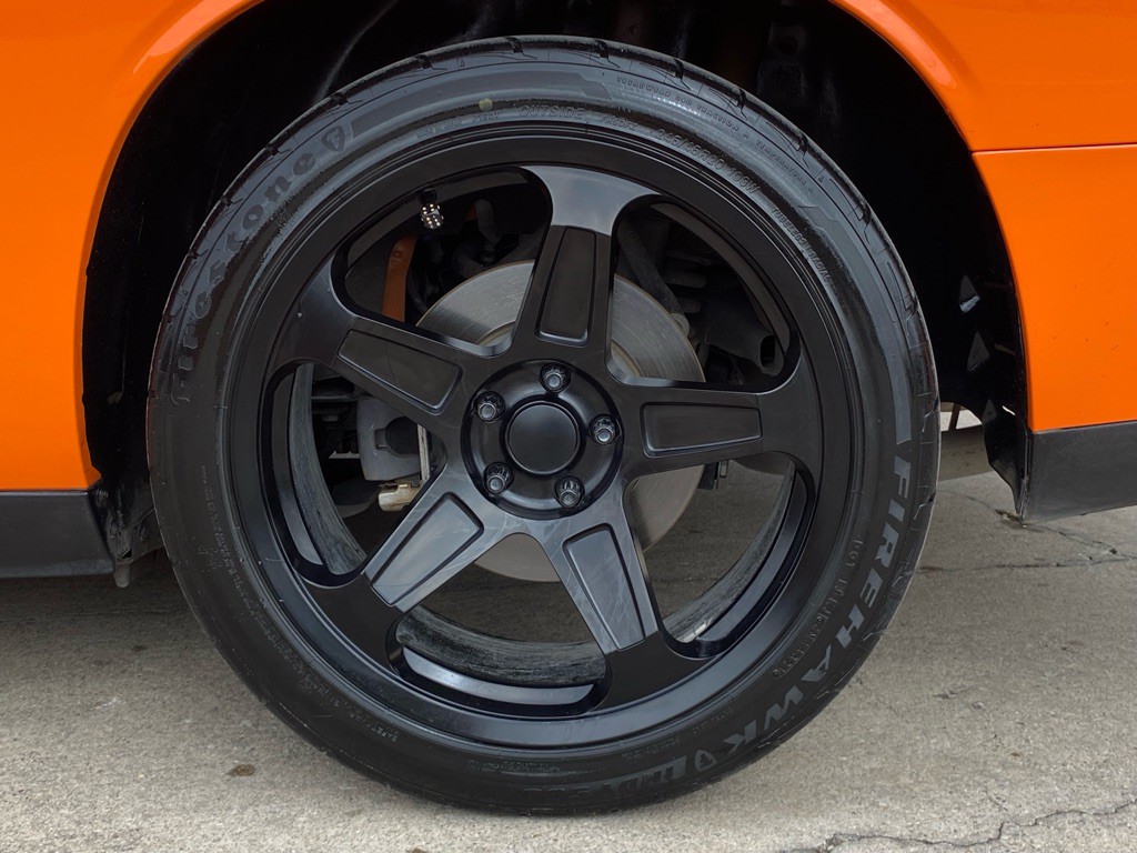 2014 Dodge Challenger Image 8