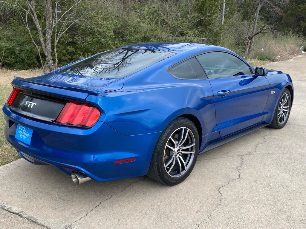 2017 Ford Mustang Image 4