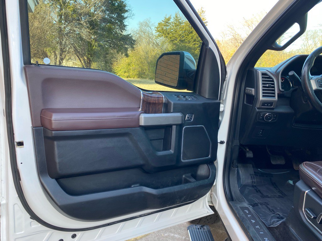 2017 Ford F-150 Image 8