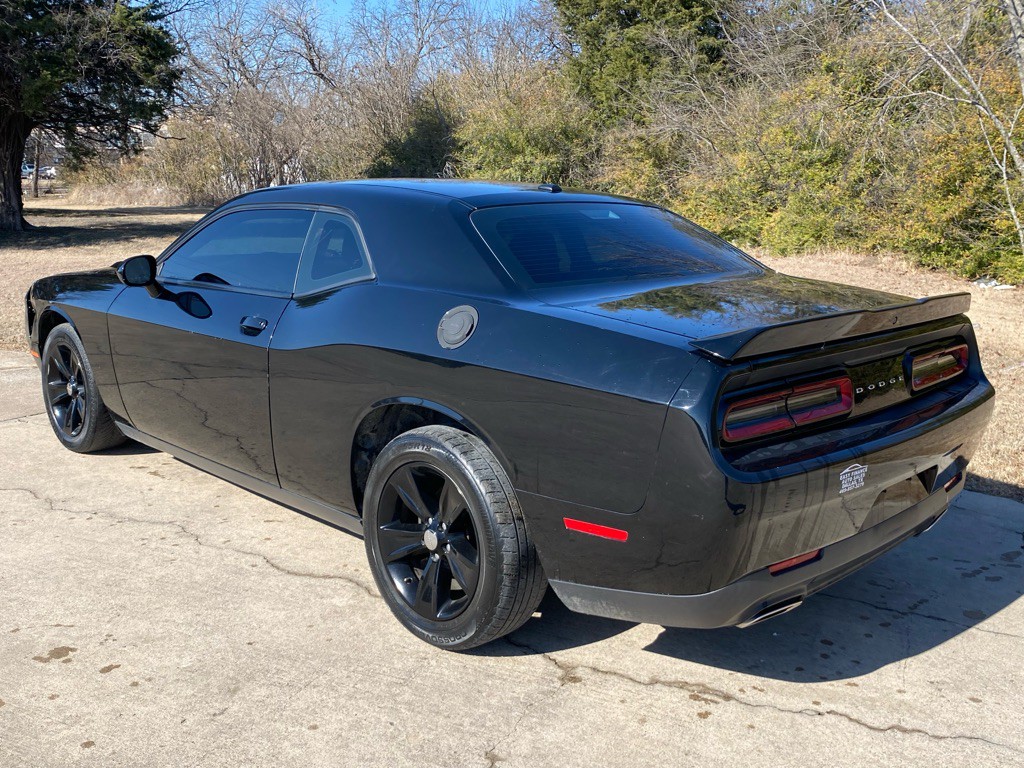2019 Dodge Challenger Image 4