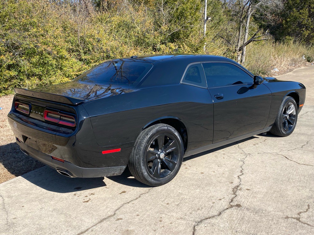 2019 Dodge Challenger Image 6