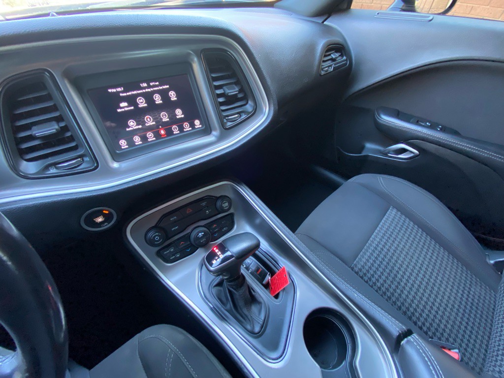 2019 Dodge Challenger Image 16