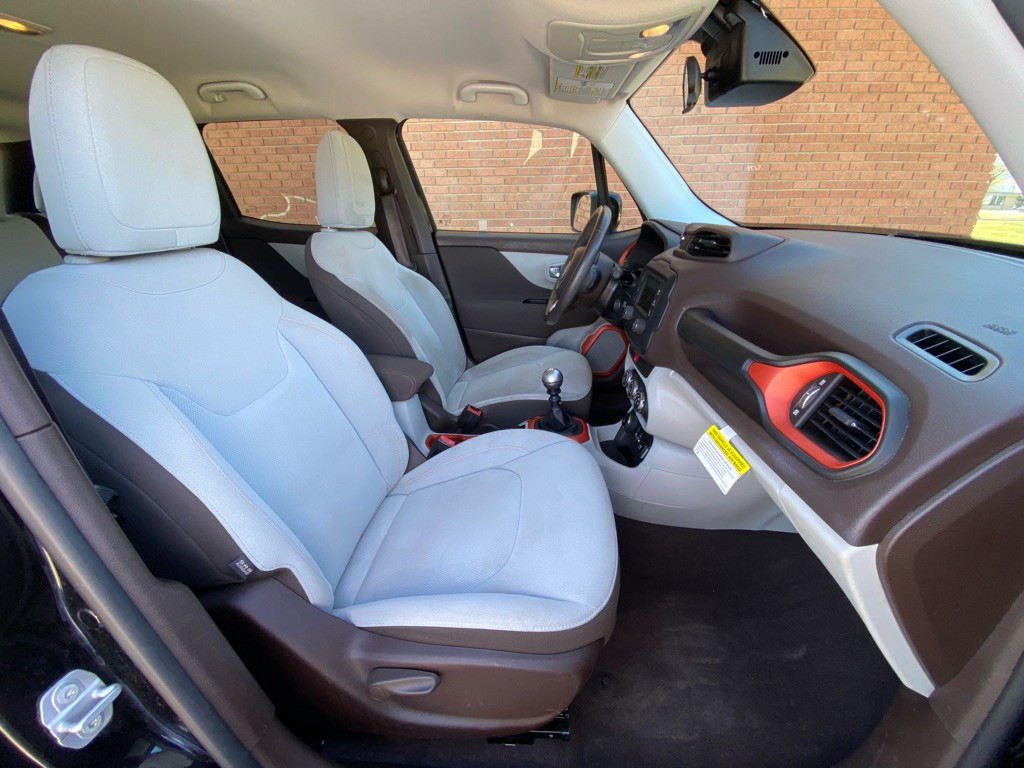 2017 Jeep Renegade Image 12
