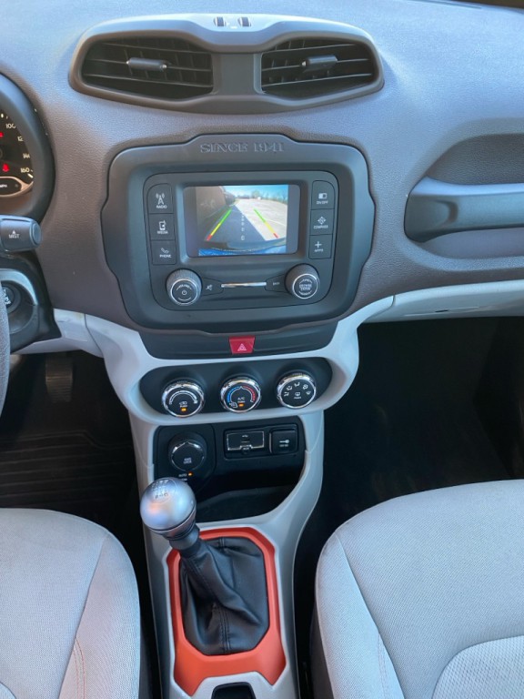 2017 Jeep Renegade Image 15