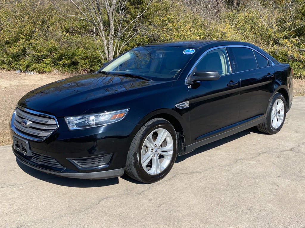2016 Ford Taurus Image 1