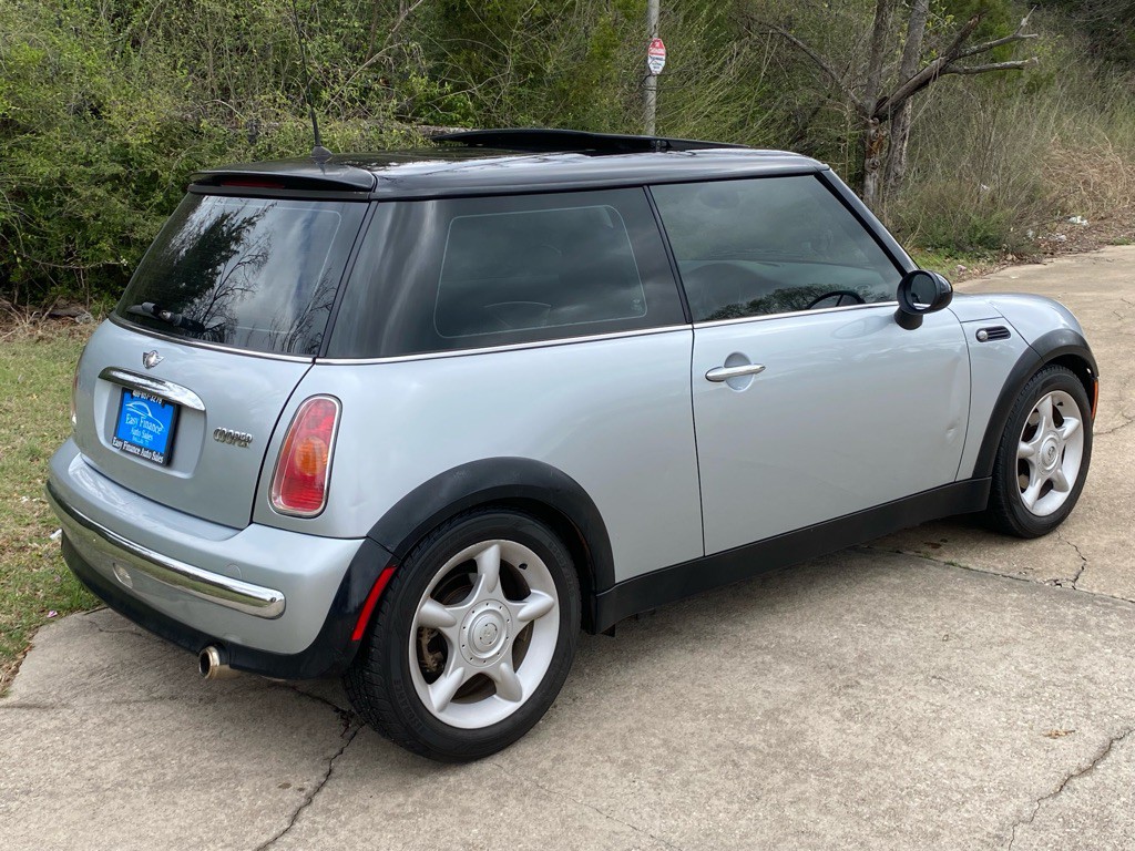 2003 MINI Cooper Image 4
