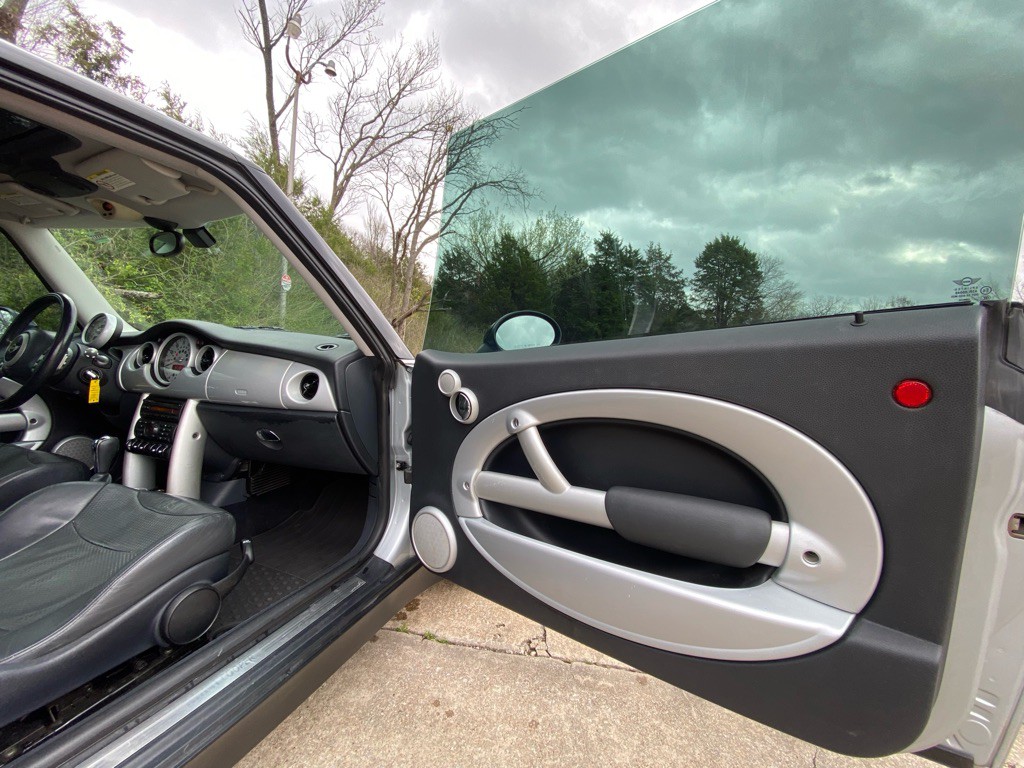 2003 MINI Cooper Image 12