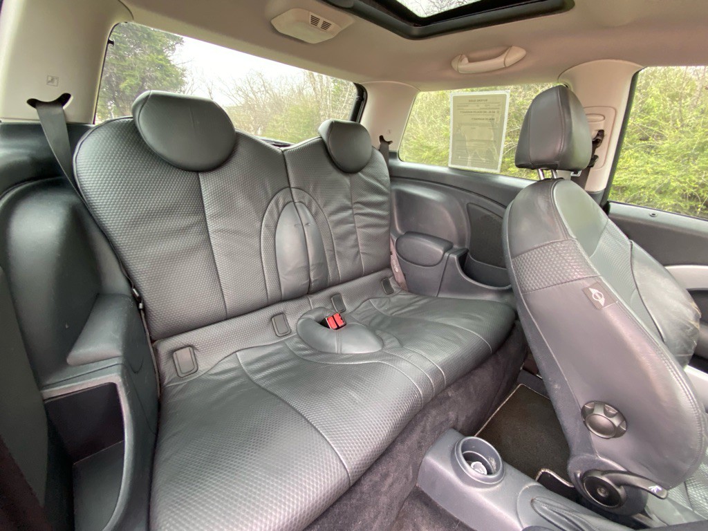 2003 MINI Cooper Image 14