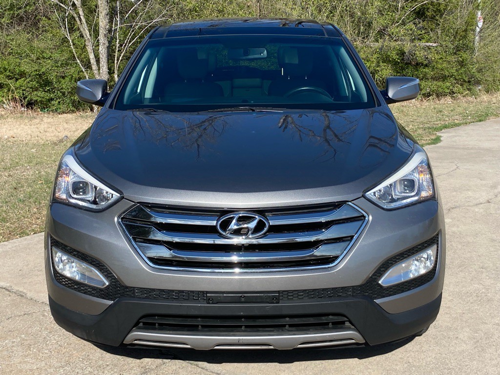 2013 Hyundai Santa Fe Image 2
