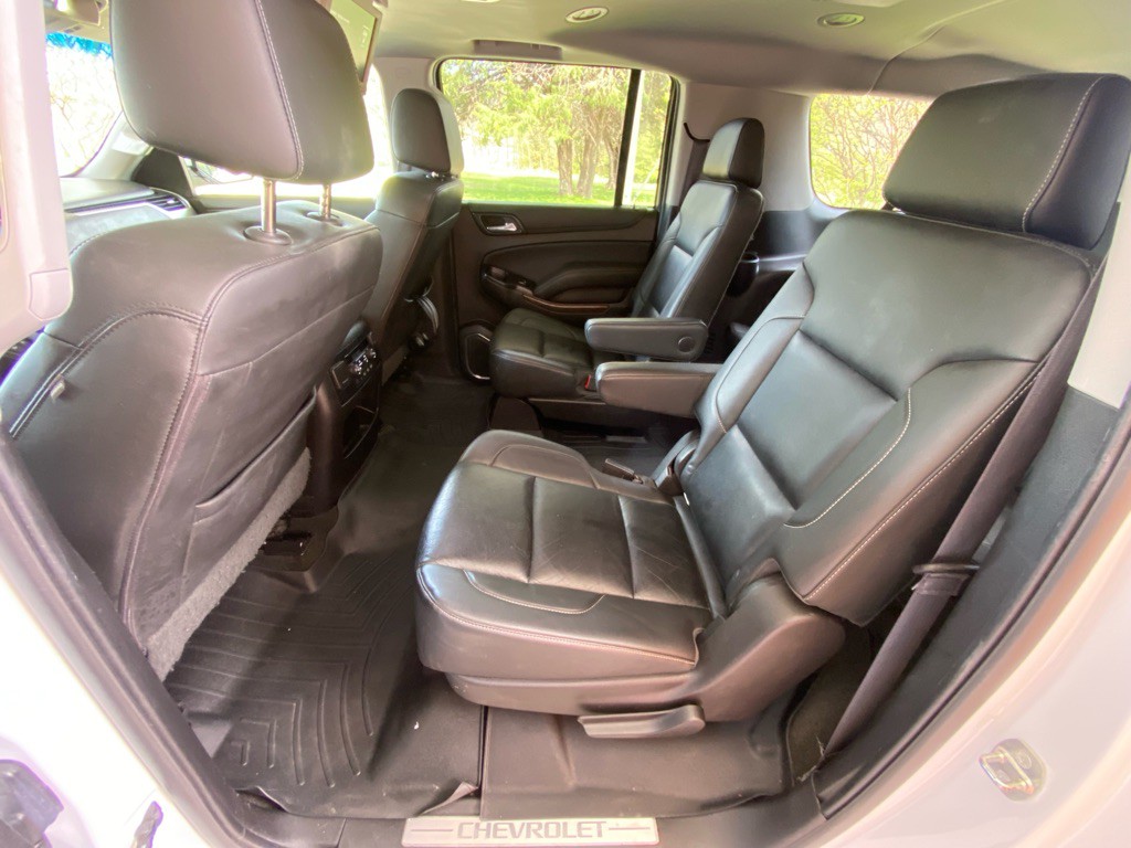 2017 Chevrolet Suburban Image 11