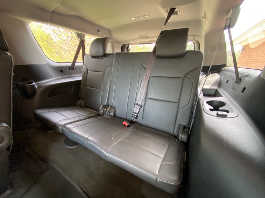 2017 Chevrolet Suburban Image 12