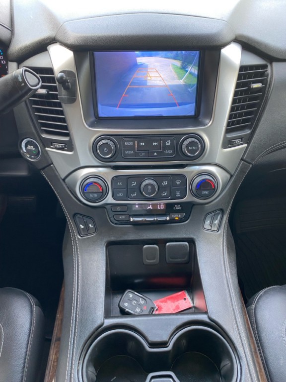 2017 Chevrolet Suburban Image 20