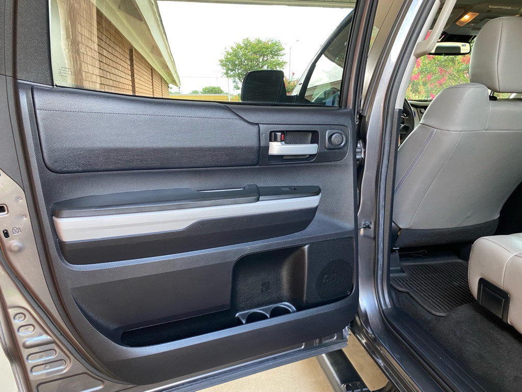 2021 Toyota Tundra Image 12