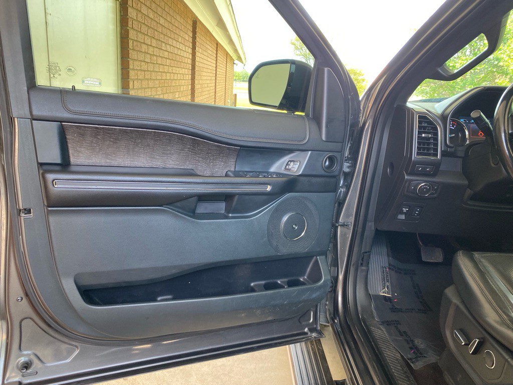 2018 Ford Expedition Image 8